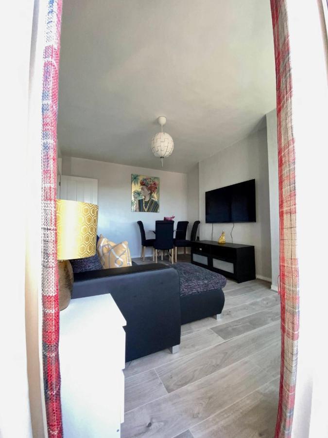 Bright, Spacious, Modern Interior Decor 2 Bedrooms Apartment With Amazing Views Лондон Экстерьер фото