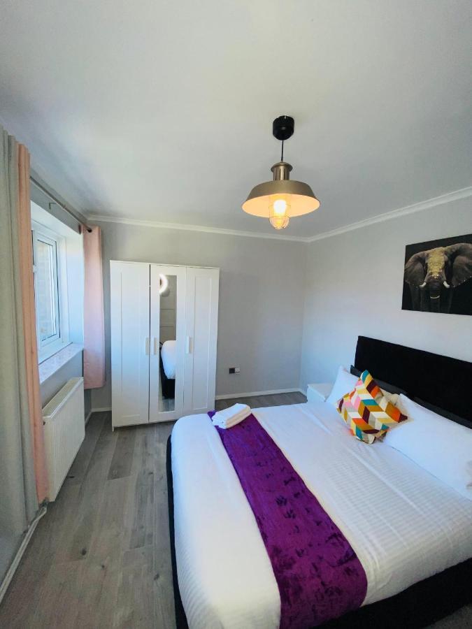 Bright, Spacious, Modern Interior Decor 2 Bedrooms Apartment With Amazing Views Лондон Экстерьер фото