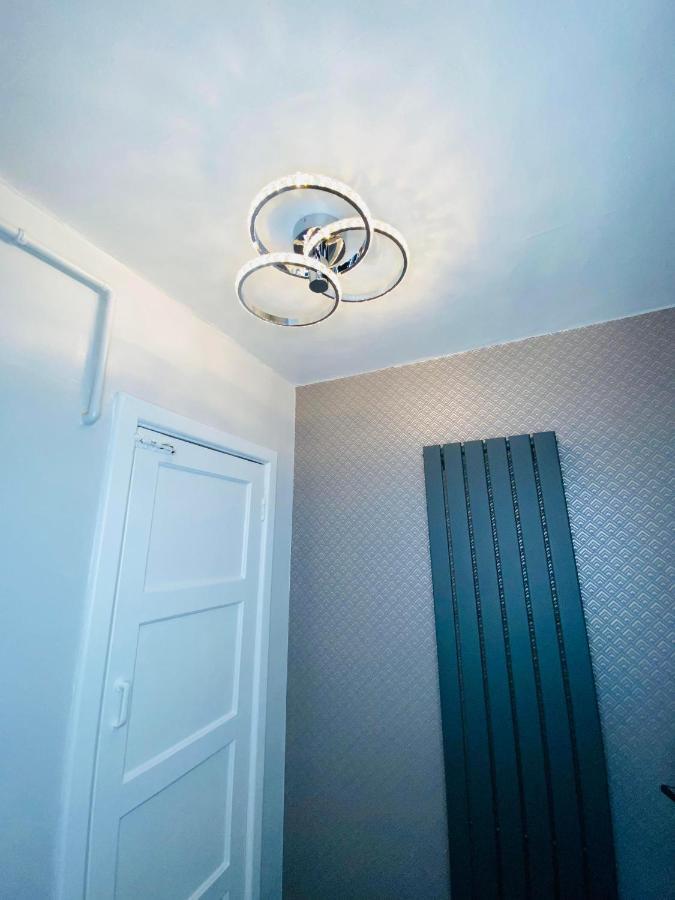 Bright, Spacious, Modern Interior Decor 2 Bedrooms Apartment With Amazing Views Лондон Экстерьер фото